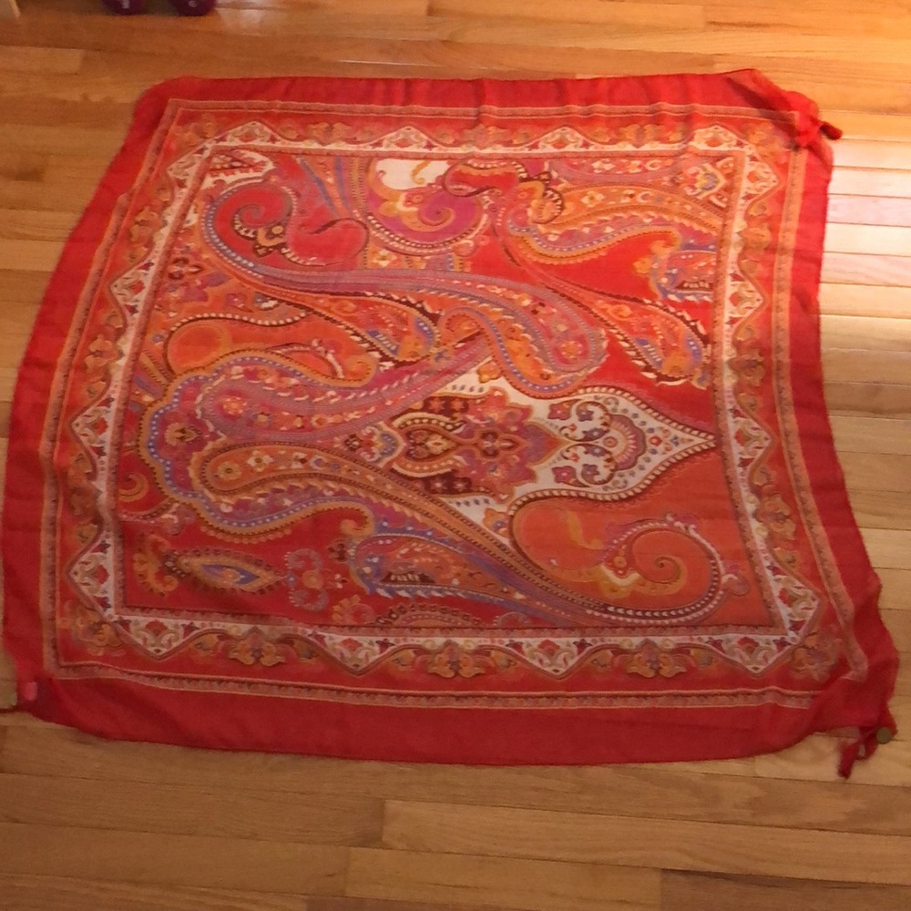 Mili Designs Paisley scarves - Picture 4 of 4